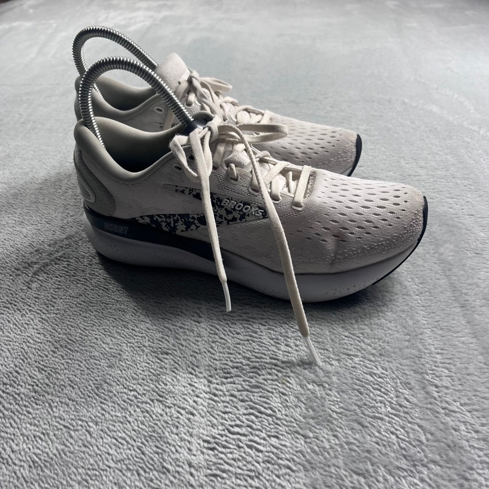 Brooks Ghost 16 Womens Running Shoes Oyster‎ Black 1204071B147 Size 8.5 B